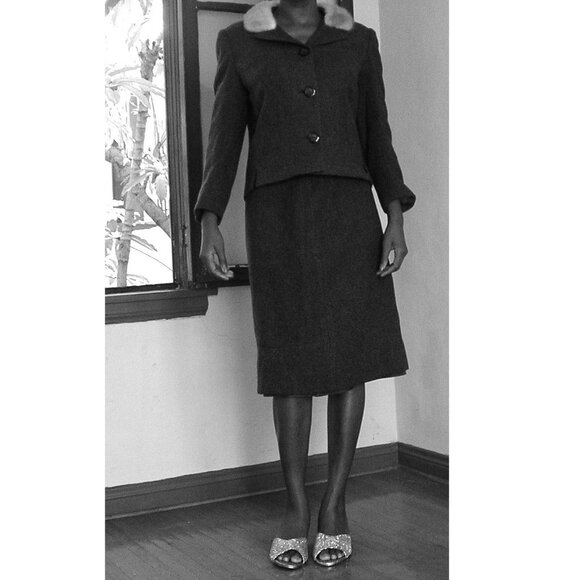 1960s vintage fur collar green tweed suit size medium large - Picture 9 of 9